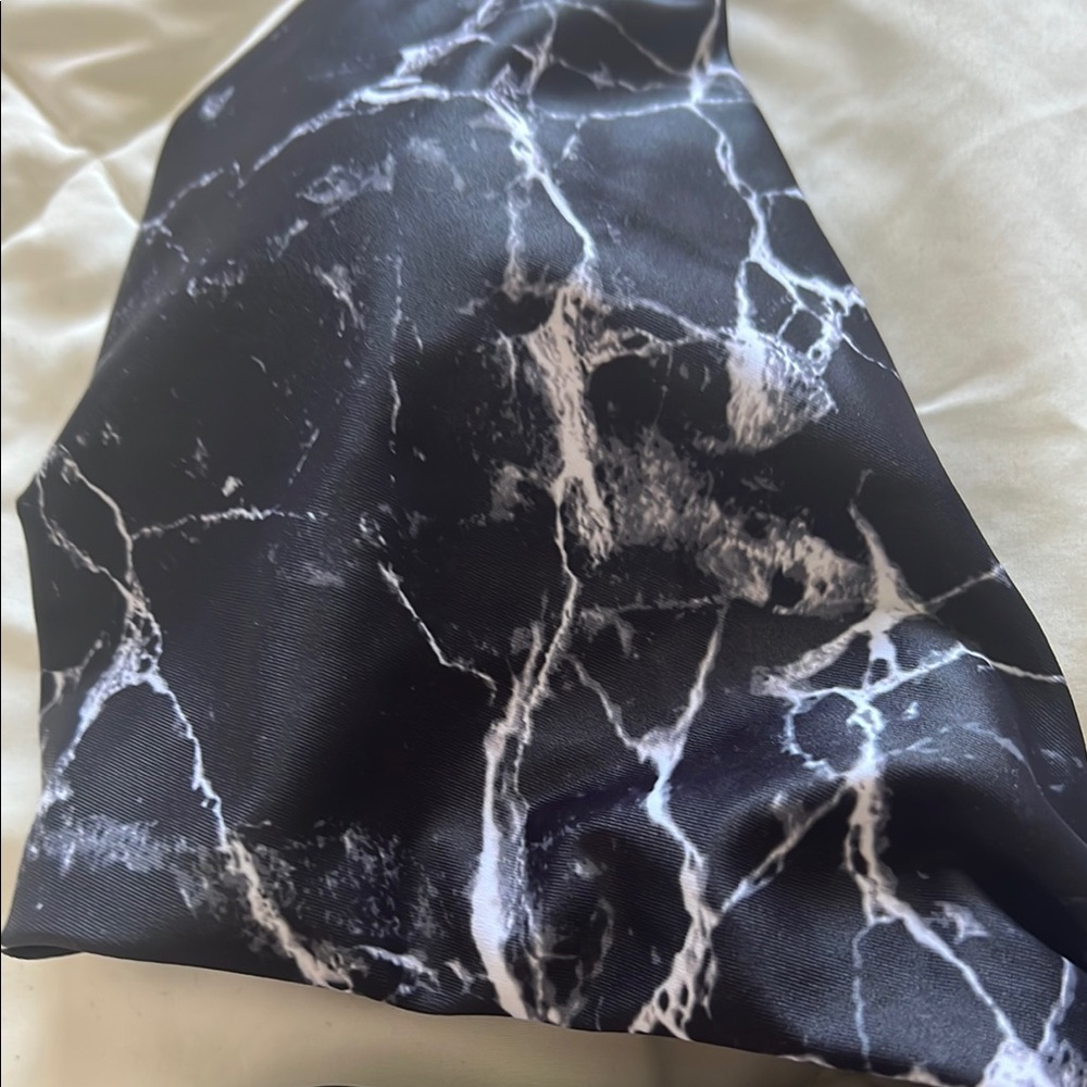 Unique Black Marble Pattern Bikini Set - image 8